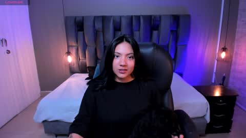Snapshot of miichael_black chatting on January 29, 6:12 am Michael Black online show from January 29, 6:12 am