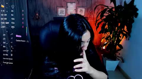 Snapshot of miichael_black chatting on October 22, 10:55 pm Michael Black online show from October 22, 10:55 pm