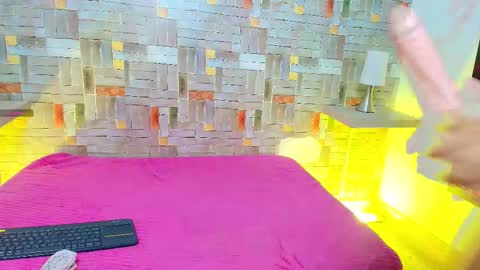 Snapshot of miiss__dulce chatting on October 12, 2:53 pm Dulce online show from October 12, 2:53 pm