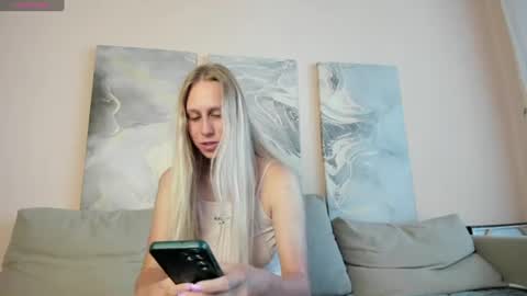 miissblonde online show from August 10, 2:16 am