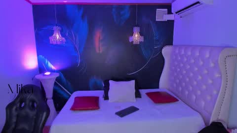 mika_velvet online show from January 17, 11:46 pm