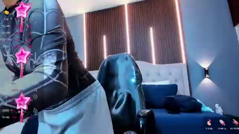 mikaela_petite18 online show from July 20, 2:41 pm