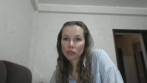 mikaela_well online show from June 10, 10:47 am