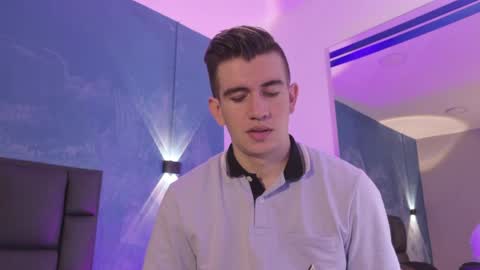 mikael online show from April 2, 3:36 am