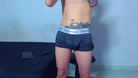 Mike IMDEPENDIENT MODEL online show from June 9, 1:49 am