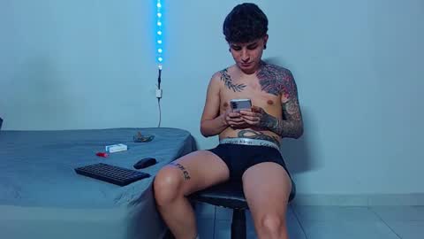 Mike IMDEPENDIENT MODEL online show from October 29, 3:08 am