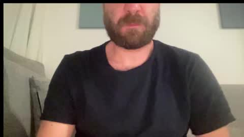 Snapshot of mike_berlin1 chatting on October 21, 9:40 pm MIke online show from October 21, 9:40 pm