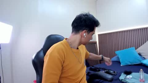 Mike online show from March 4, 2:08 am