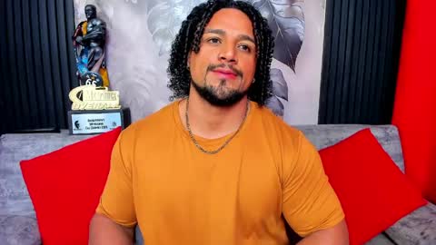   online show from March 17, 11:37 am