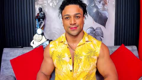 Snapshot of mike_estevess chatting on September 27, 6:11 am   online show from September 27, 6:11 am