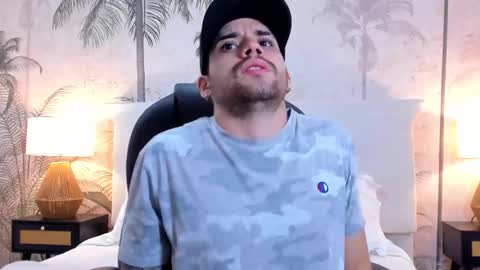 Mike Montoya online show from December 14, 5:13 am