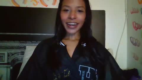 MAITE  MIKE  Sometimes Im with the boy in camera online show from November 15, 9:00 am