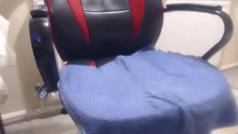 mikeburns64 online show from March 1, 1:21 am