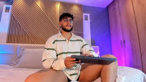 Mikeee online show from March 30, 11:10 am