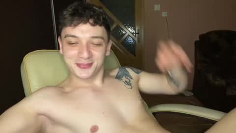 Snapshot of mikelaur chatting on March 10, 6:34 pm MikeLaur online show from March 10, 6:34 pm