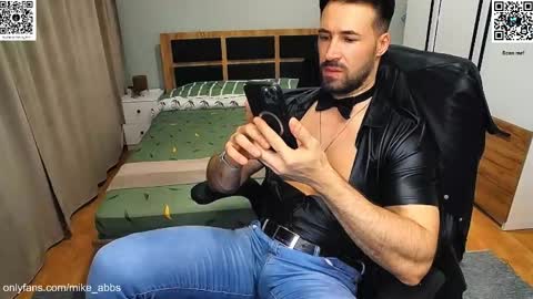 Mike    online show from February 12, 10:24 pm