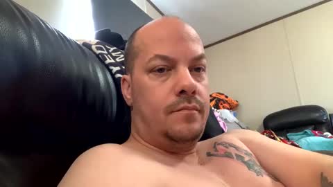 mikeylikesit2222 online show from February 2, 5:59 pm