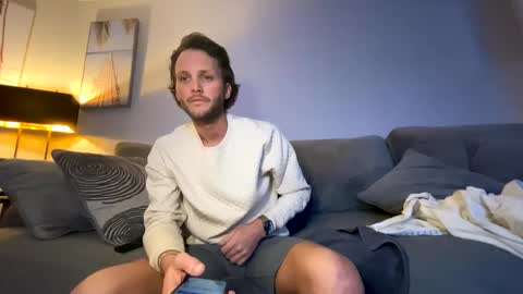 mikeywhite123 online show from January 19, 5:15 am