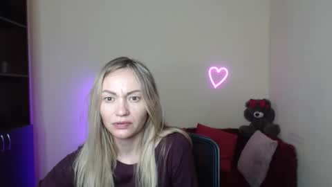 Adalina online show from March 27, 7:04 pm