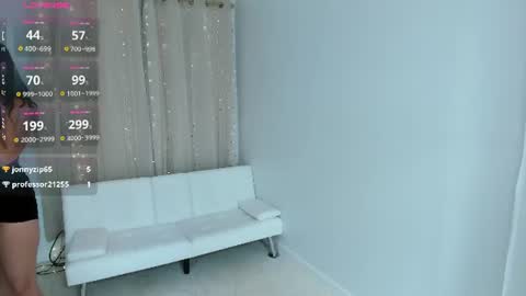 Mikaylah online show from August 2, 12:34 am