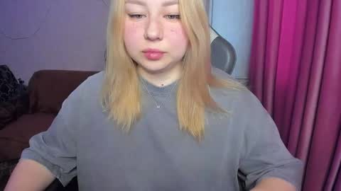 Mila shy sensual person  online show from November 12, 10:17 am