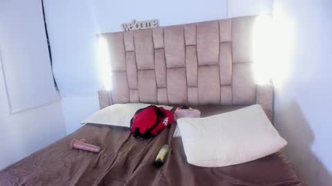 Mila  online show from February 21, 6:27 am