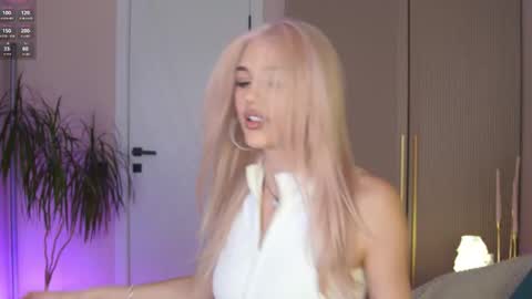 Mila and u can call me sweet bunny online show from February 27, 11:03 am