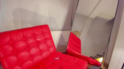 Milane online show from January 4, 8:17 am