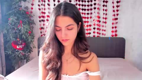 Snapshot of milana_crystal_ chatting on February 27, 11:17 am Milana online show from February 27, 11:17 am