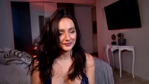 milana online show from April 10, 10:47 pm