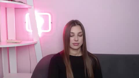 milanaangelas online show from March 1, 7:12 am