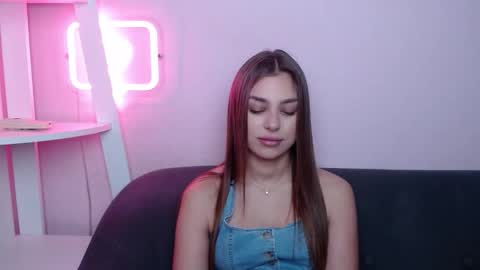 milanaangelas online show from February 27, 6:28 am