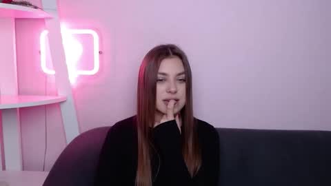 milanaangelas online show from March 13, 6:05 am