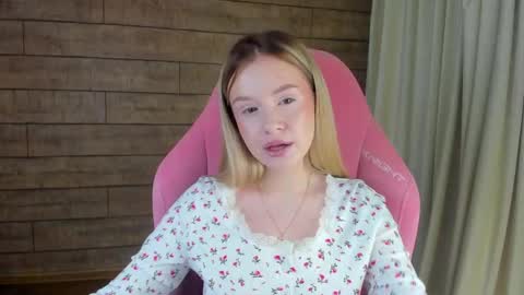 MilanaBalmain online show from March 23, 4:28 am