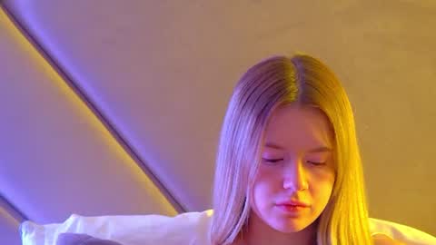 MilanaBalmain online show from June 11, 12:32 am