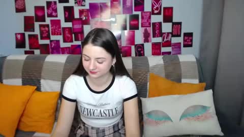 milanaroz online show from February 27, 5:51 am