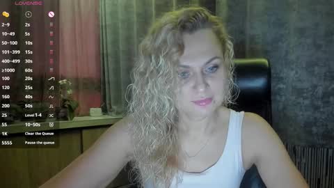milanna_x online show from September 17, 4:32 pm