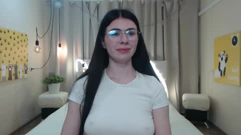 milasecretsss online show from May 5, 7:03 am