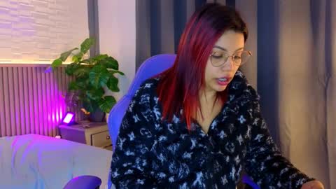milena_lawson online show from November 3, 1:34 pm