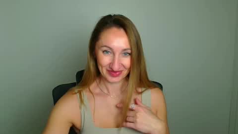 Milena online show from May 6, 6:19 am