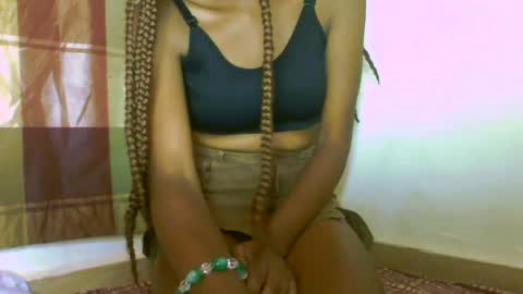 milennah online show from May 27, 6:21 am