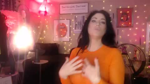 Milf Lacey online show from June 23, 8:48 pm
