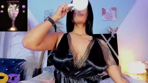 Emily Matel online show from February 24, 11:30 pm