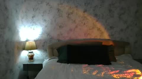 milissasii online show from December 1, 1:20 pm