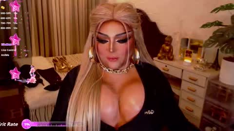 milkshakelavinia online show from October 1, 9:46 pm