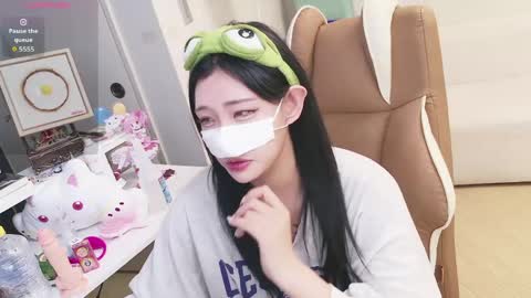 milksola online show from May 22, 12:01 pm