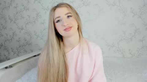 Vivian online show from March 10, 8:39 am