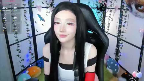 Snapshot of milkycute chatting on October 25, 12:22 am milky cute online show from October 25, 12:22 am