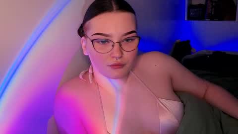 Millie online show from November 21, 11:41 am