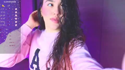 Snapshot of milly_01 chatting on September 29, 2:43 am Milly online show from September 29, 2:43 am